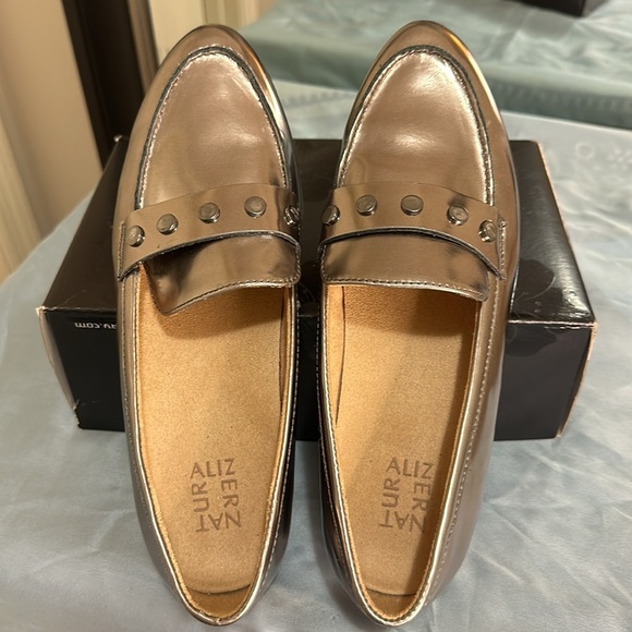 Naturalizer Pewter Women’s Loafers 9.5 - Picture 3 of 5